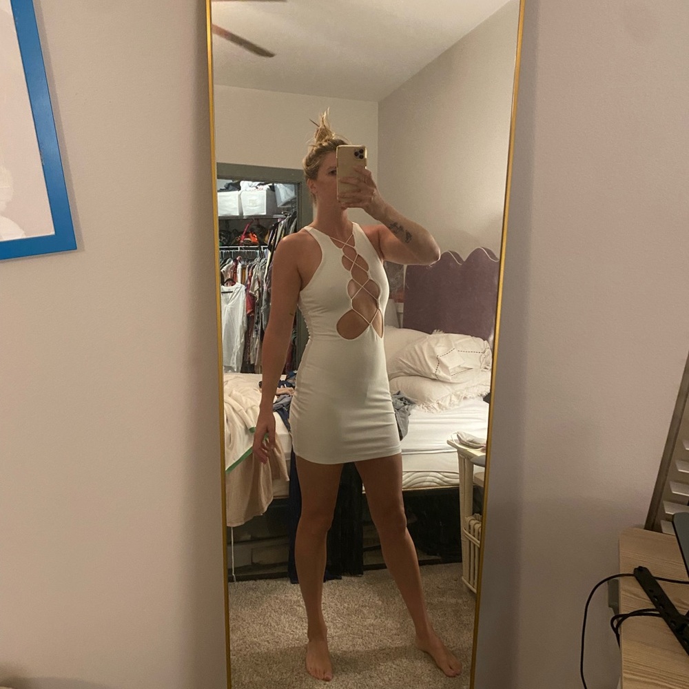 Elegant White Cut-Out Dress